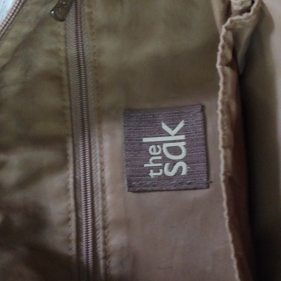 The Sak Tan Crochet Satchel with Mulitple Pockets - Picture 4 of 7